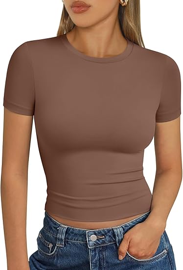 Trendy Queen Womens Basic T Shirts Summer Tops 2025 Short Sleeve Crop Tops Slim Fit Gym Workout Y2k Clothes